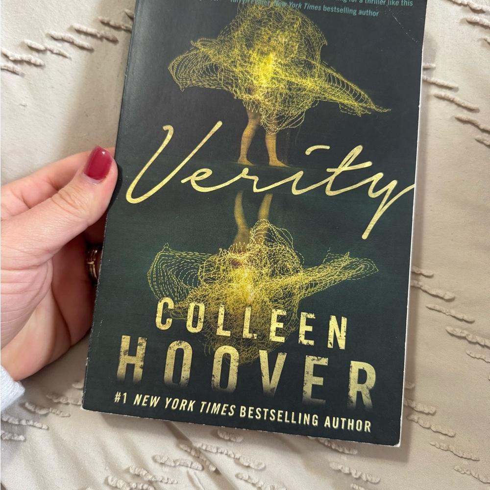 'Verity' Book - Black and Gold Cover